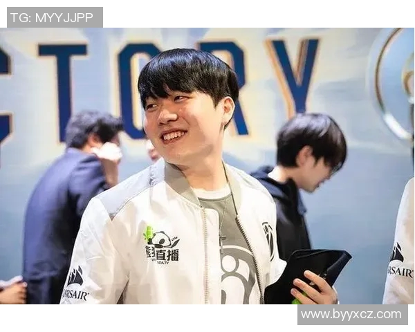 英雄联盟深度解析：揭开FPX战队默契配合的秘密与策略